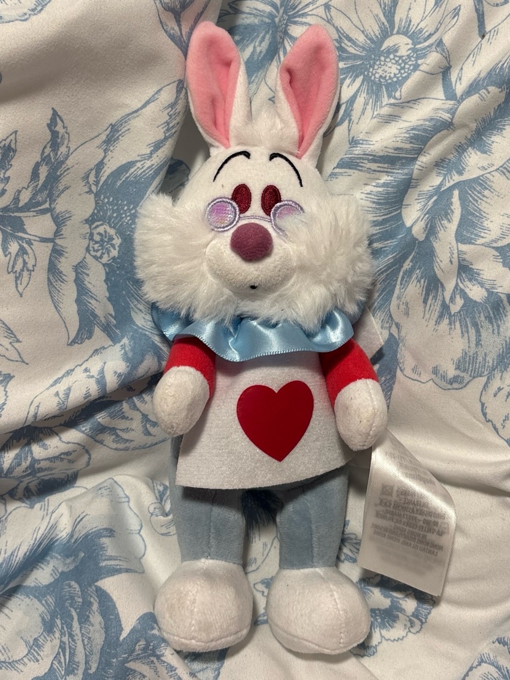 Limited edition White Rabbit nuiMO DISNEYLAND